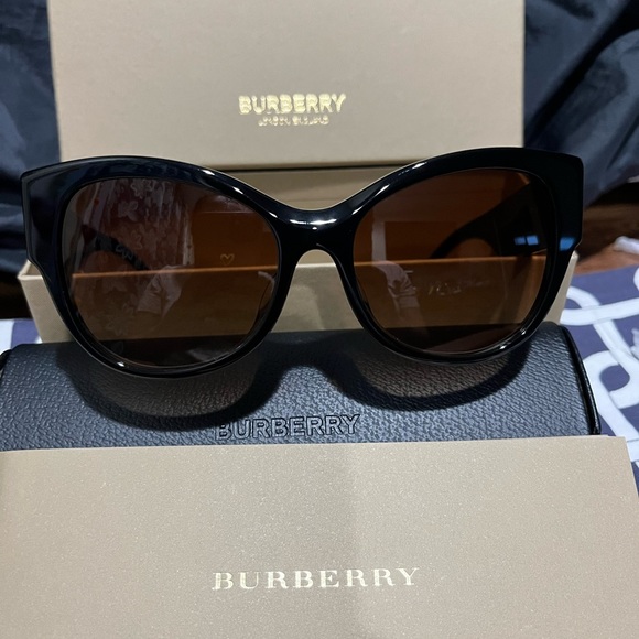 Burberry Sunglasses - Picture 1 of 9